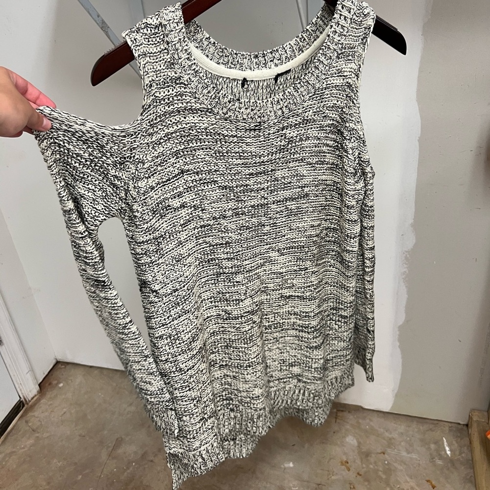 Nordstrom Black & White Cut out shoulder sweater in medium
